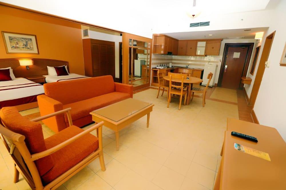 The Avenue M Hotel Johor Bahru Exterior photo
