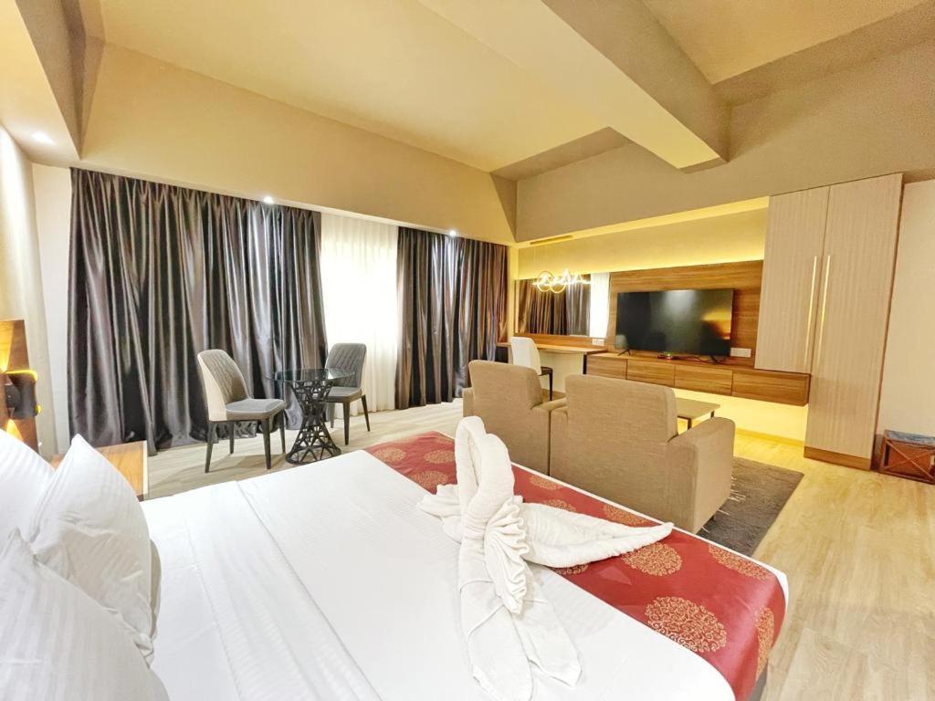 The Avenue M Hotel Johor Bahru Exterior photo