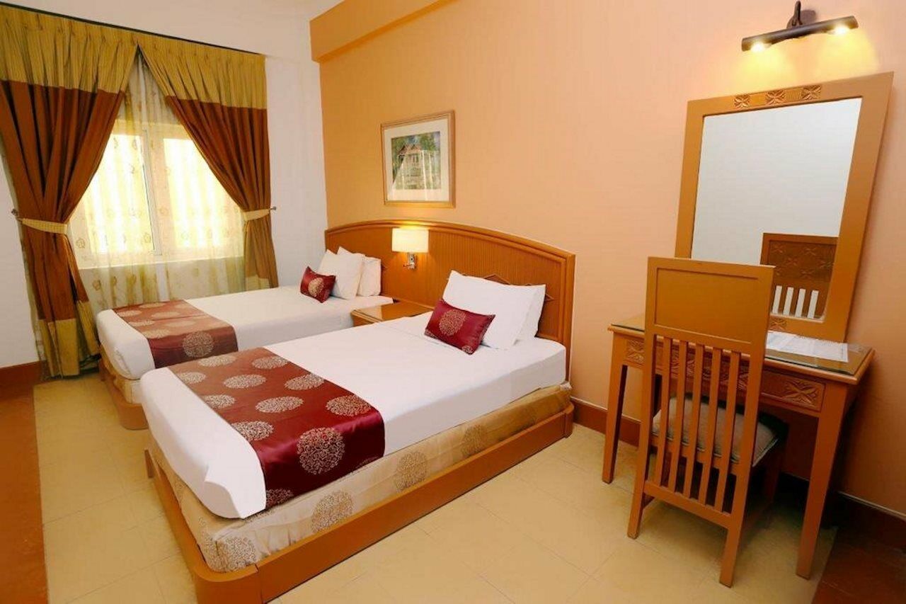 The Avenue M Hotel Johor Bahru Exterior photo